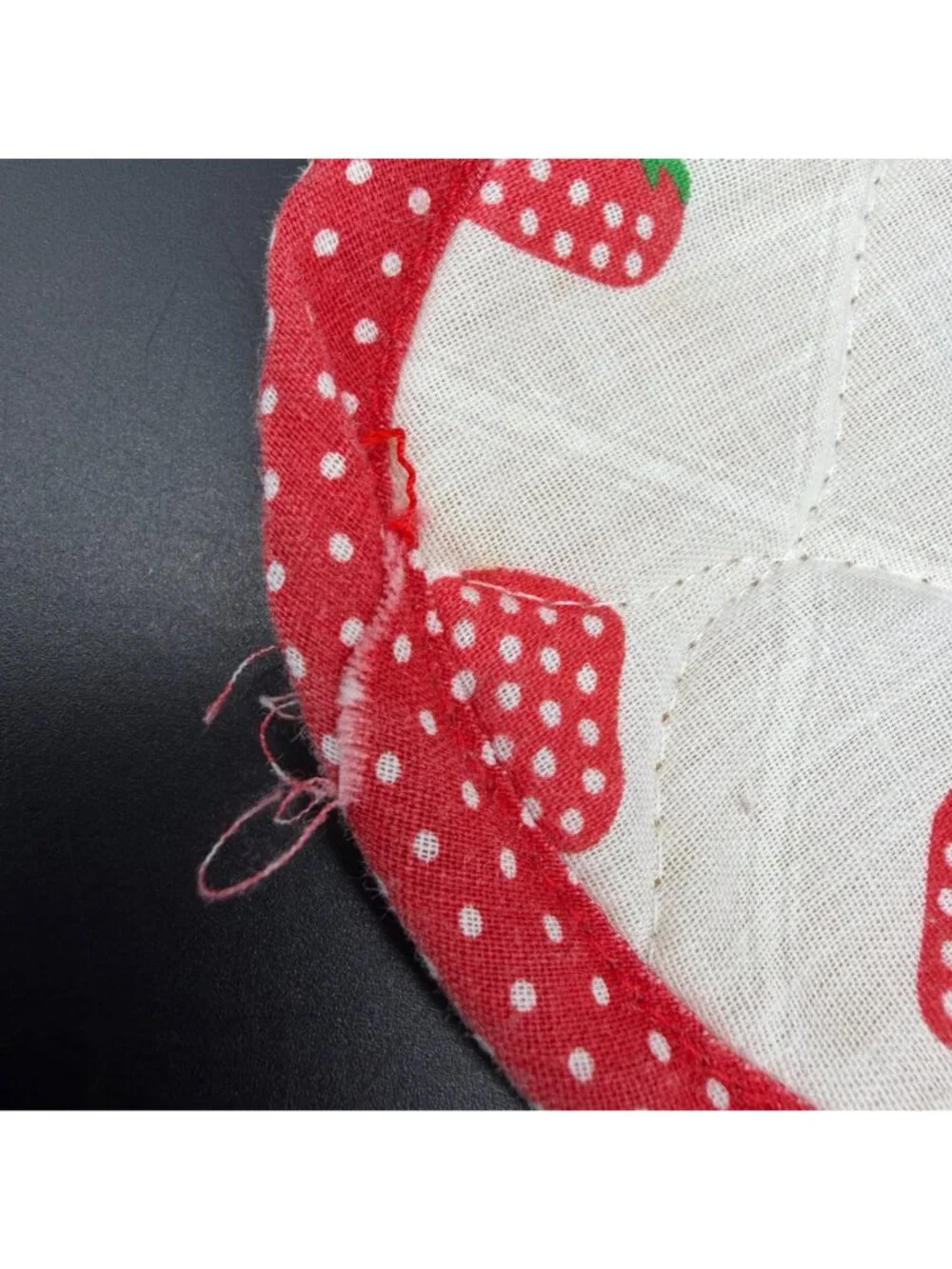 Quilted Strawberry Coasters Wood Holder Farmhouse Cottage Set Of 6 Polka Dots